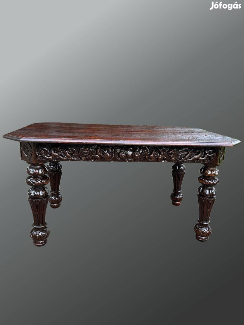 Antik bútor - Reneszánsz stílusú író vagy étkező asztal