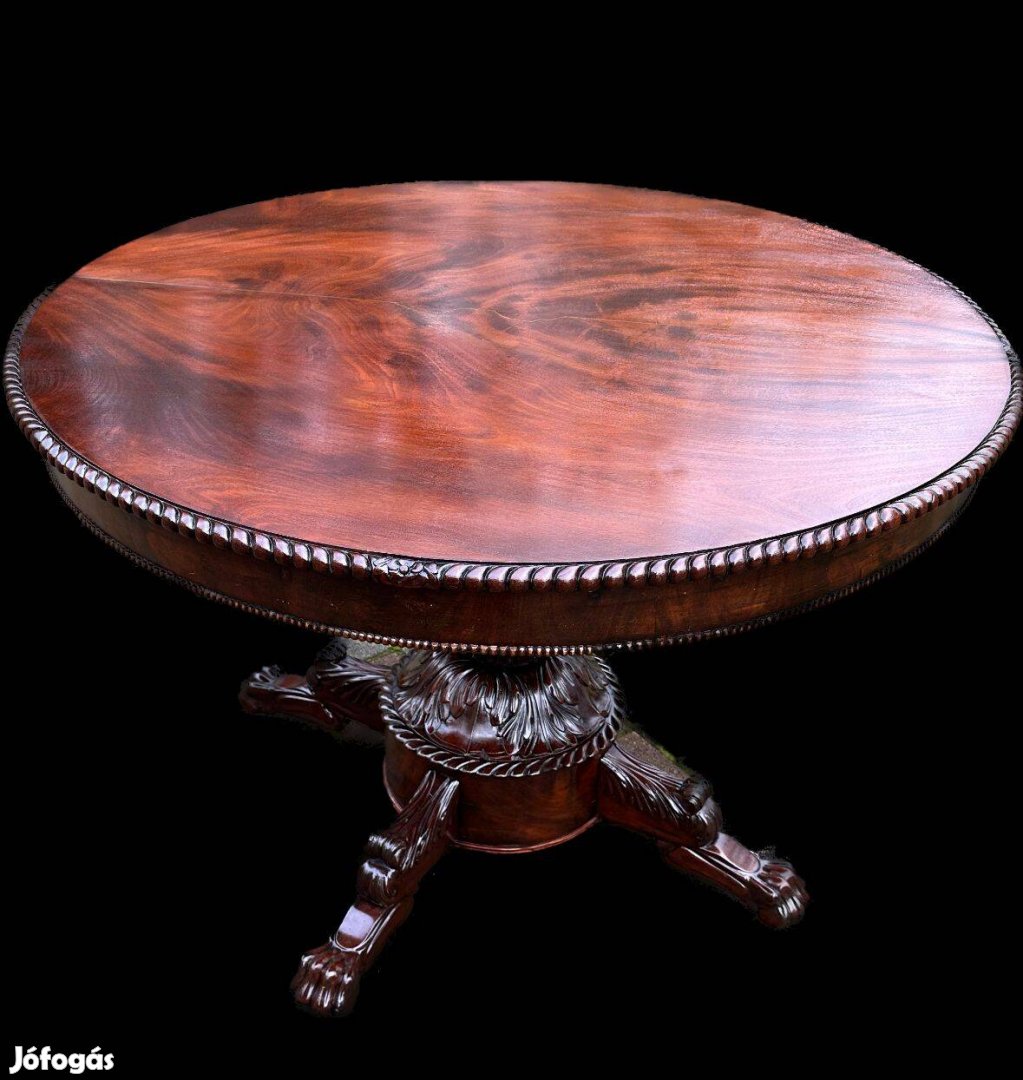 Antik bútor - Reneszánsz társalgó asztal