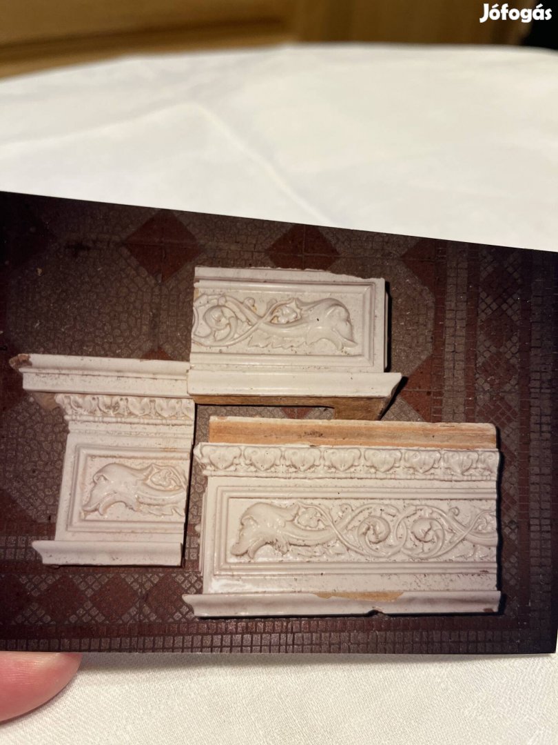 Antik cserépkályha elemek