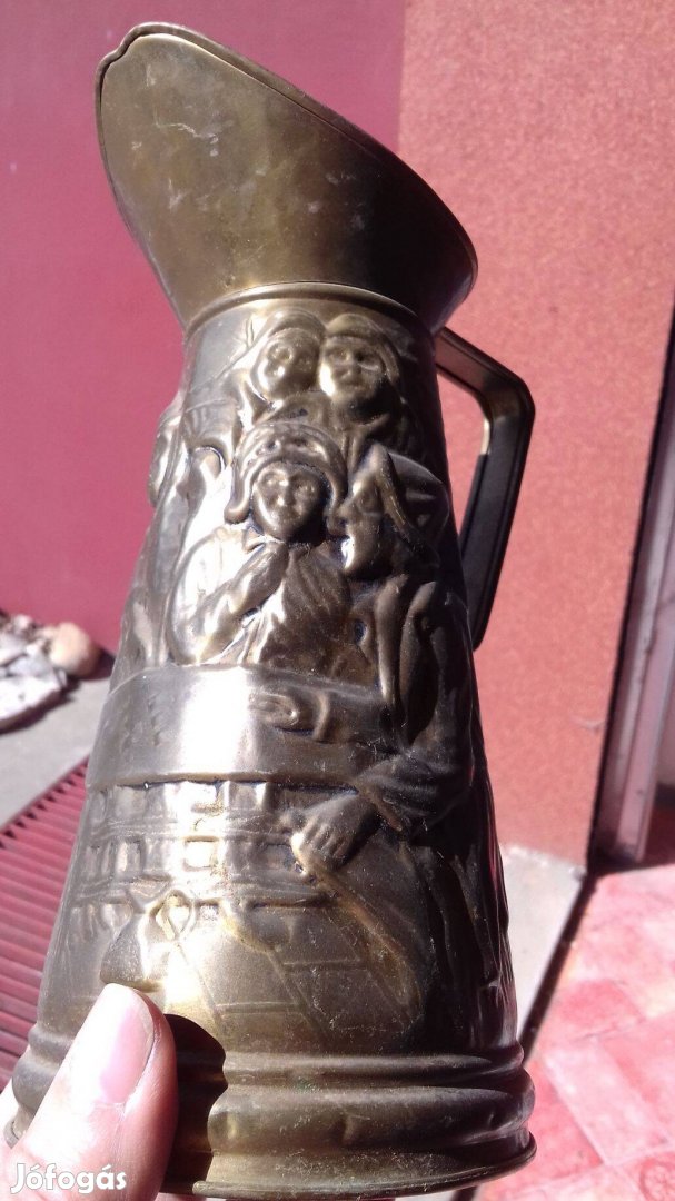 Antik dombornyomott réz kancsó kiöntő 22cm