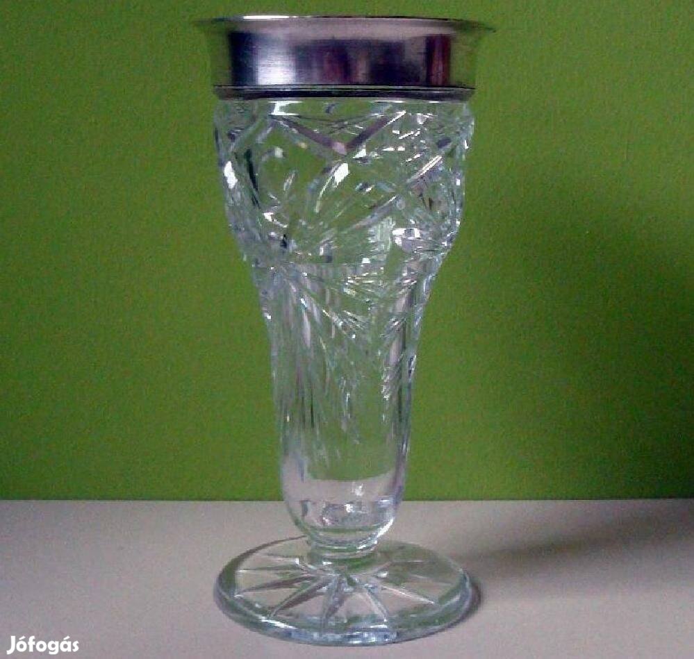 Antik ezüst peremű kristály váza csodálatos olcsón eladó gyűjteménybe