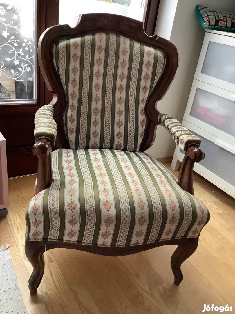 Antik fotel eladó