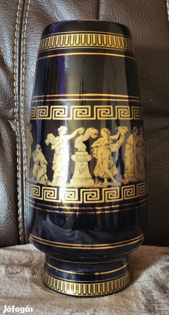 Antik görög váza 24 karátos díszítéssel