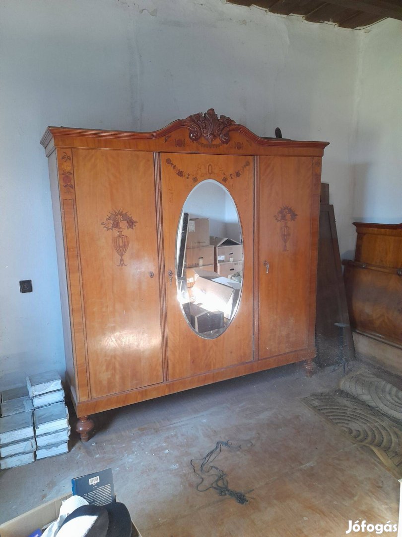 Antik hálószoba bútor