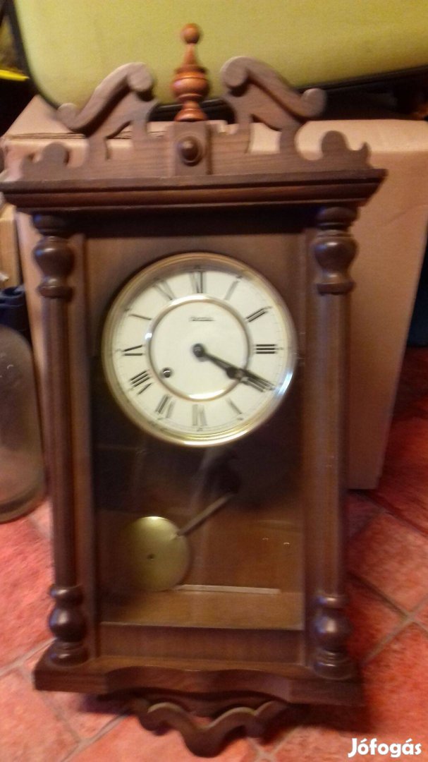 Antik istálló óra falióra Hermle működő