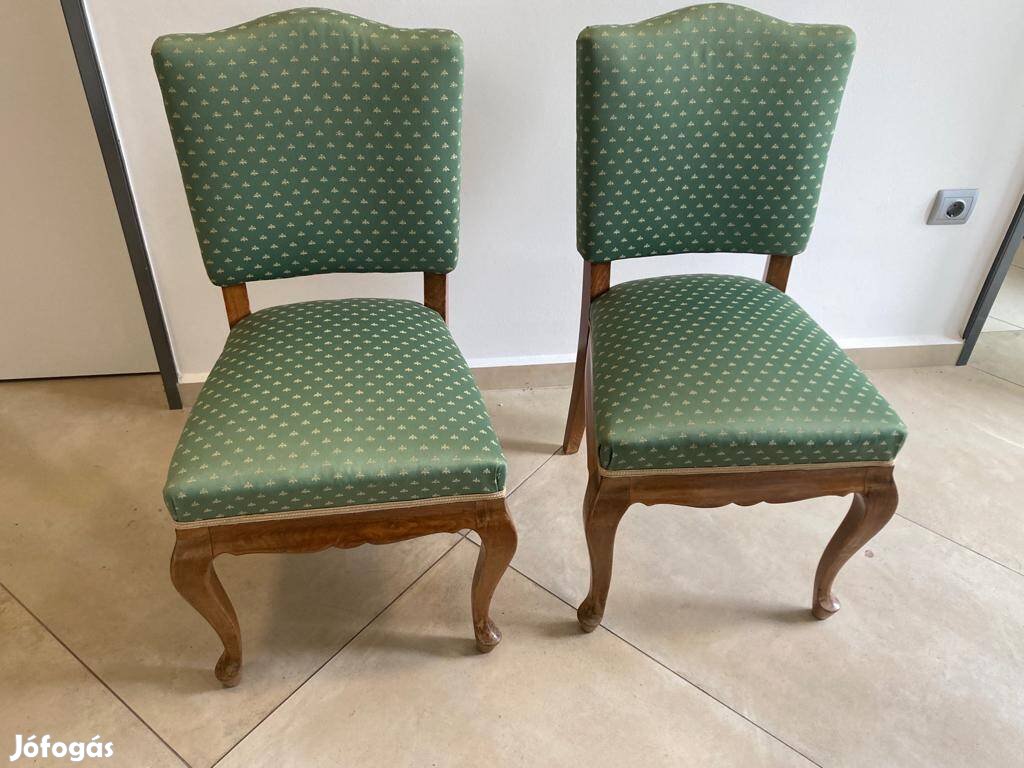 Antik jellegű szék, 2 db