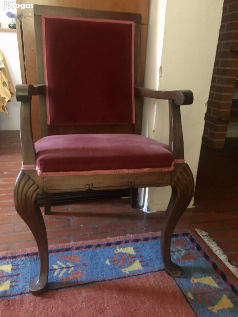 Antik karfás szék 