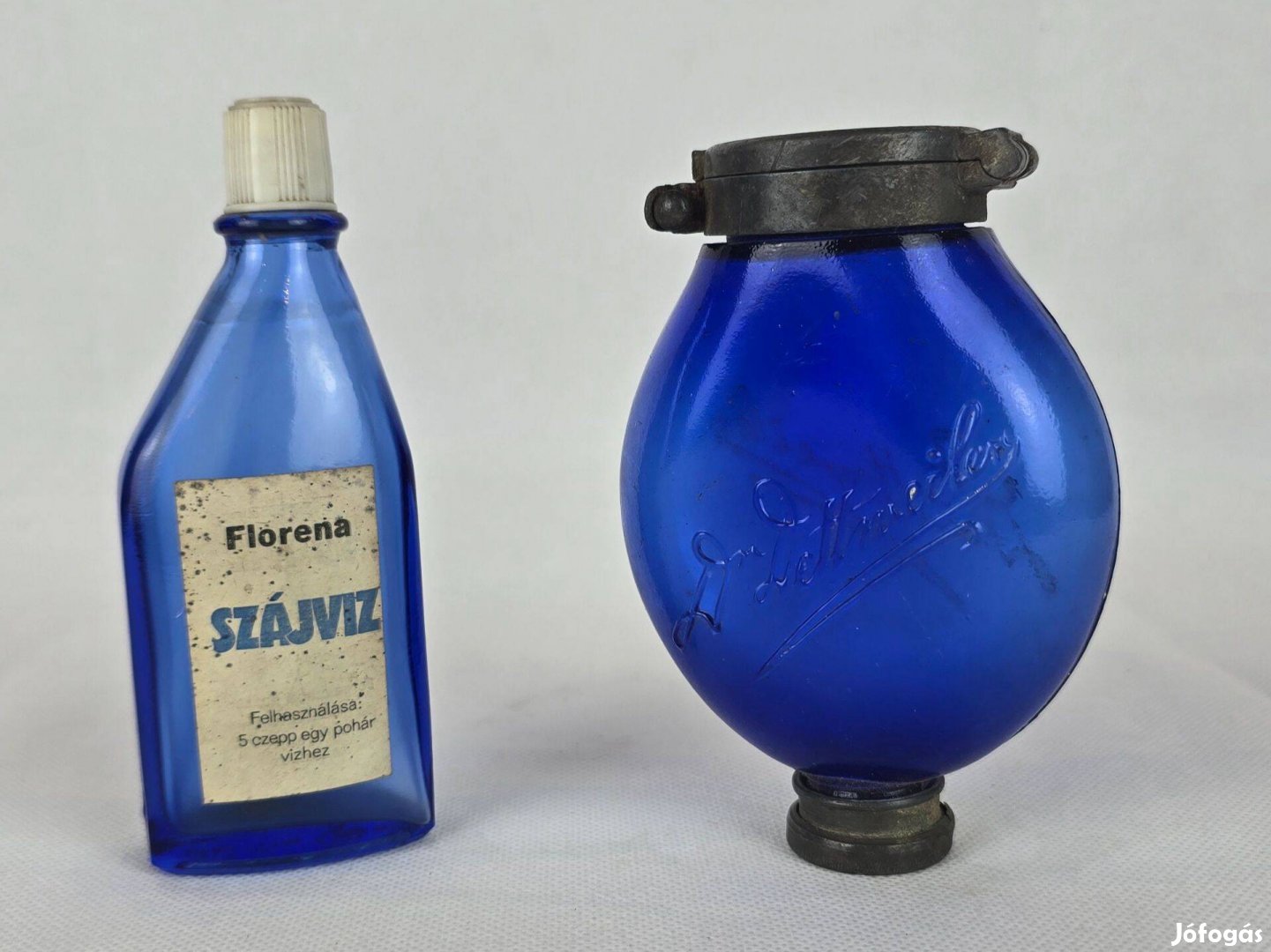 Antik kék szájvíz üveg és kórházi köpőpalack T185