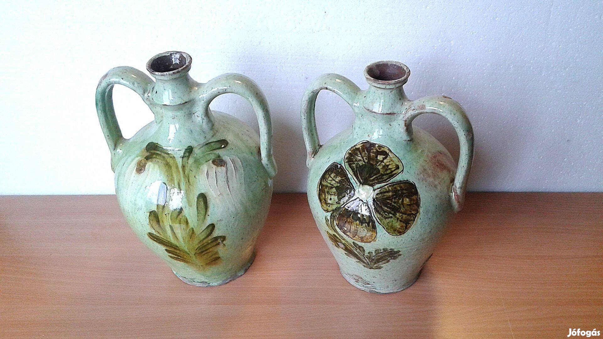 Antik kézzel festett kétfüles zöld mázas kerámia korsó