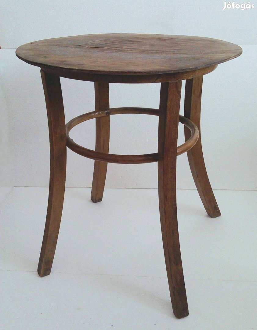 Antik kisasztal
