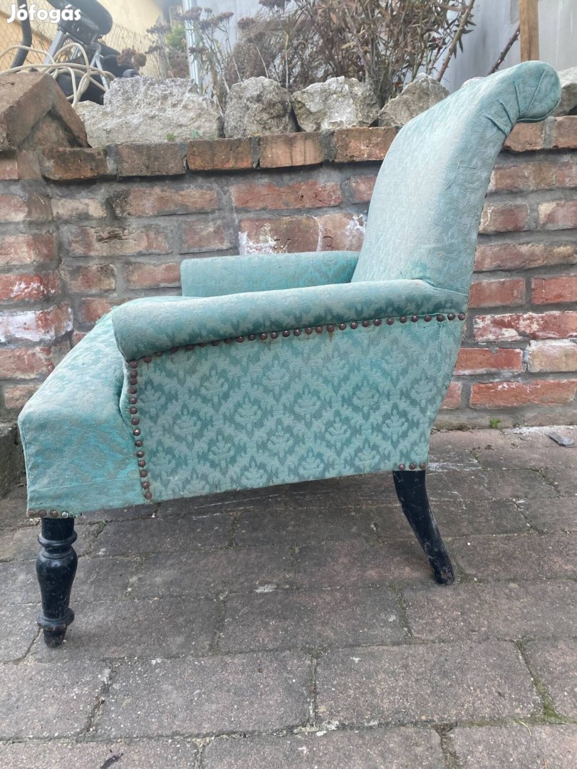 Antik kisméretű női fotel