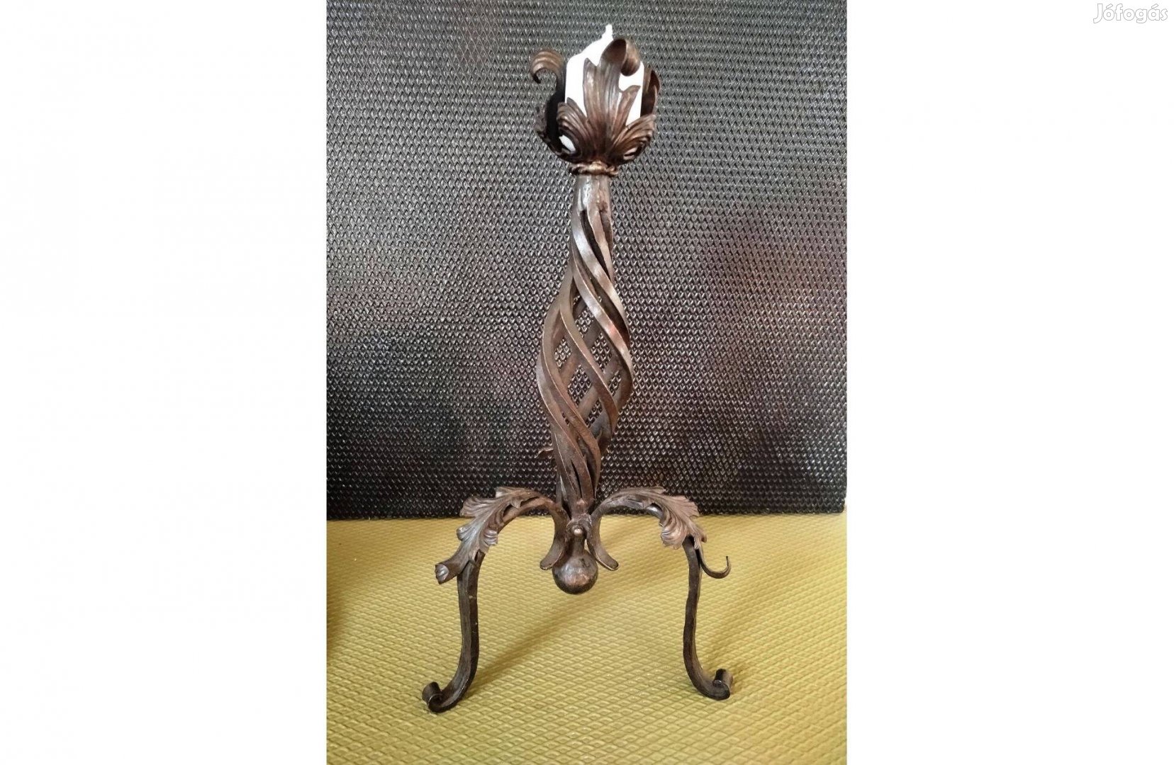 Antik kovácsoltvas gyertyatartó