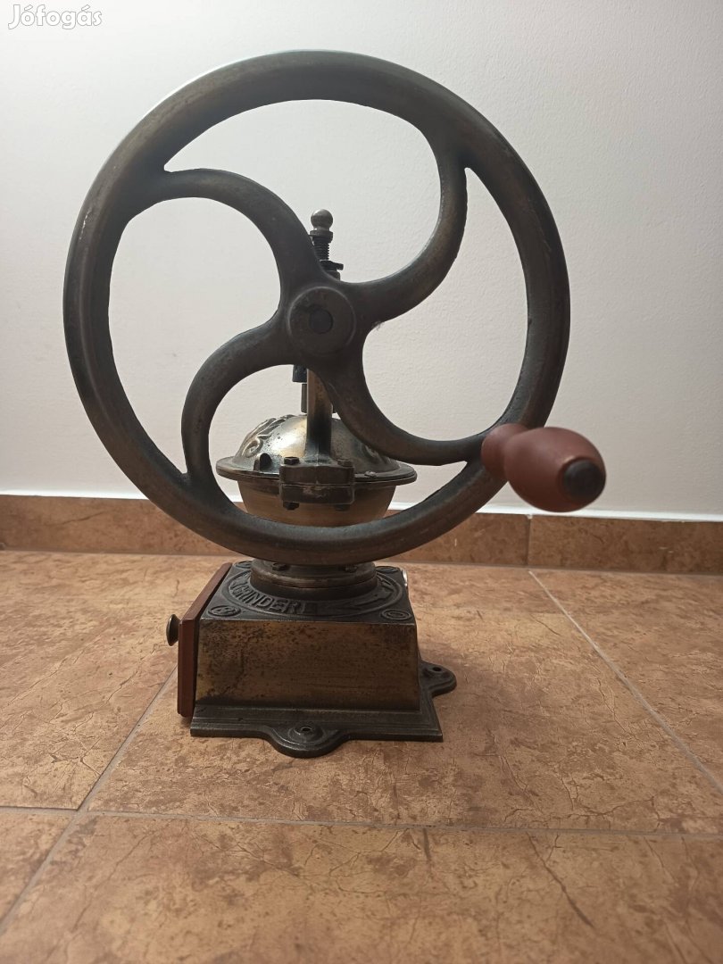 Antik lendkerekes bolti kávédaráló kb. 1890-1900