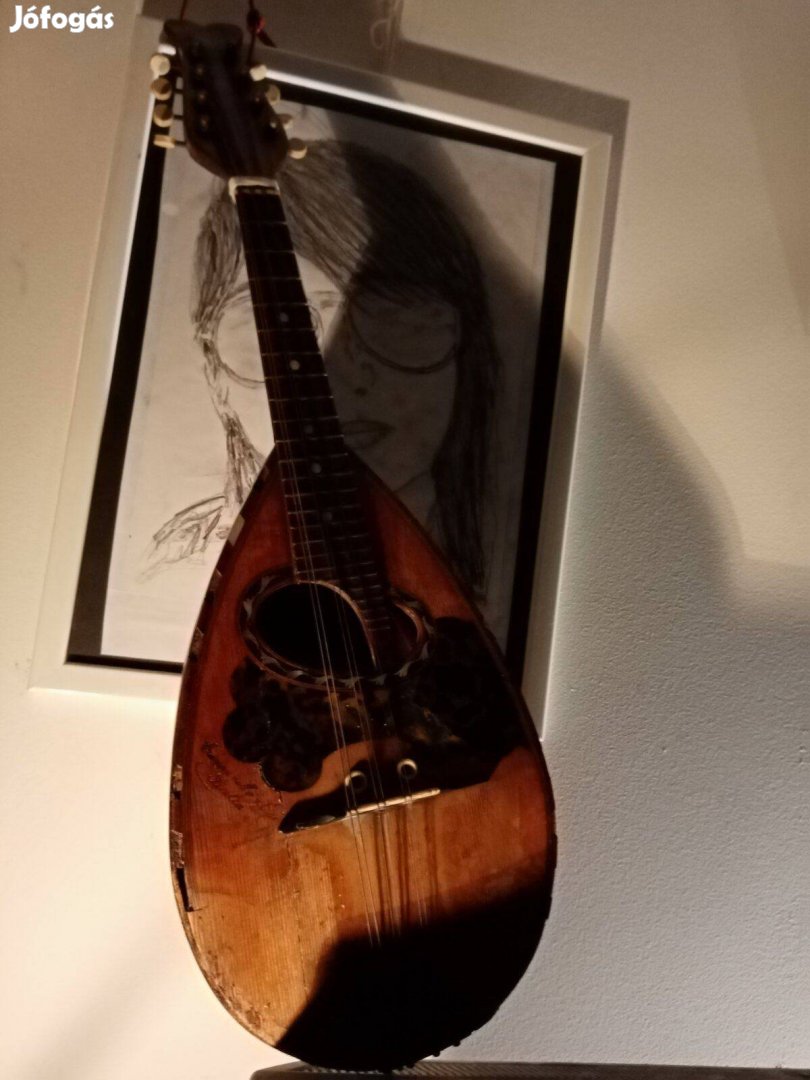 Antik mandolin