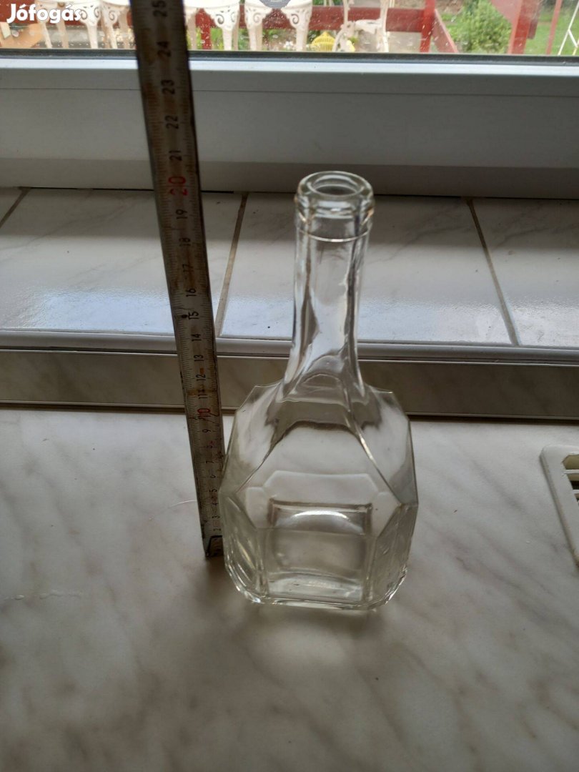 Antik négyszögletes likőrös üveg dugóval 0,5 l-es