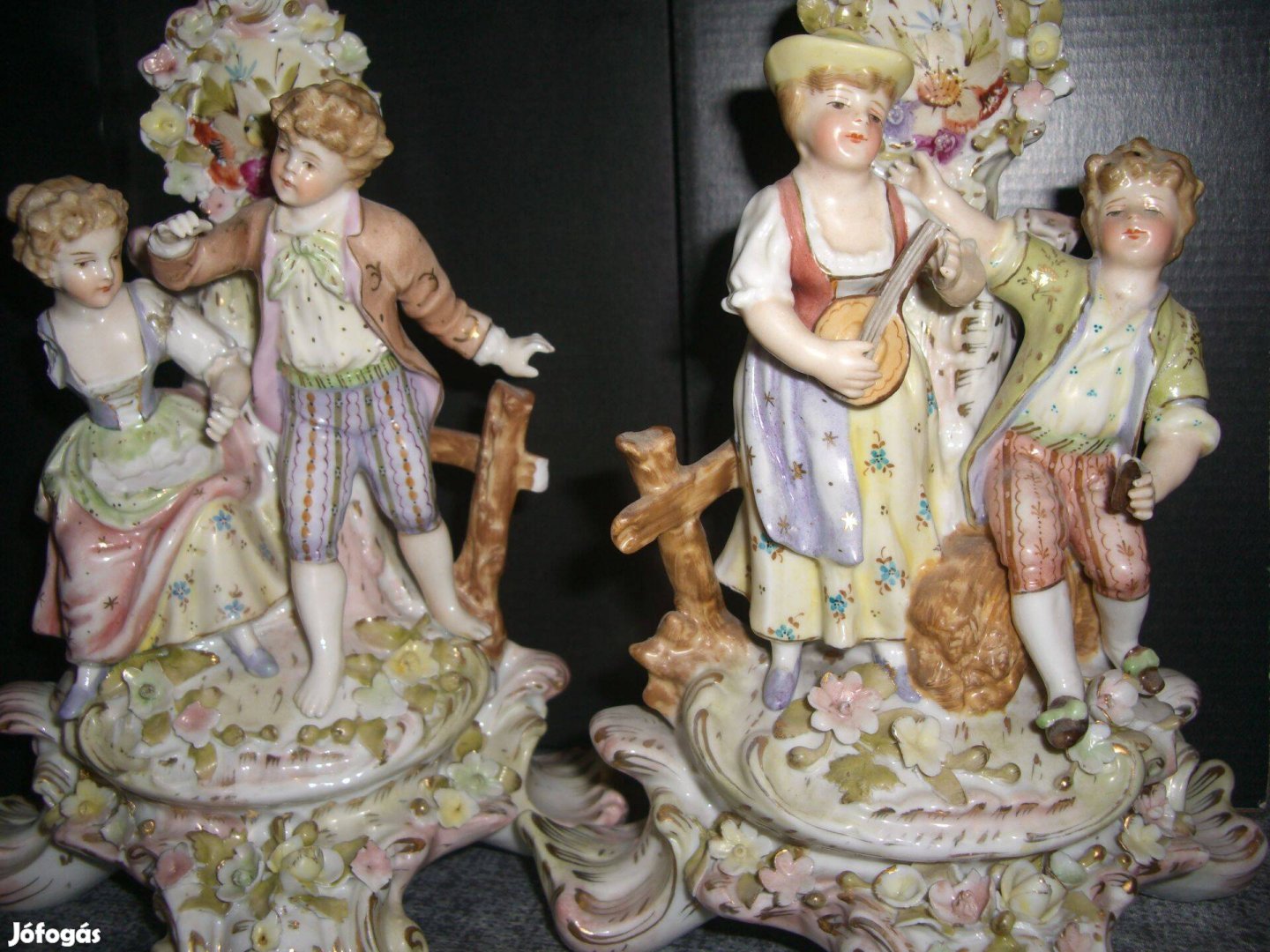 Antik német Sitzendorf porcelán figurális gyertyatartó pár