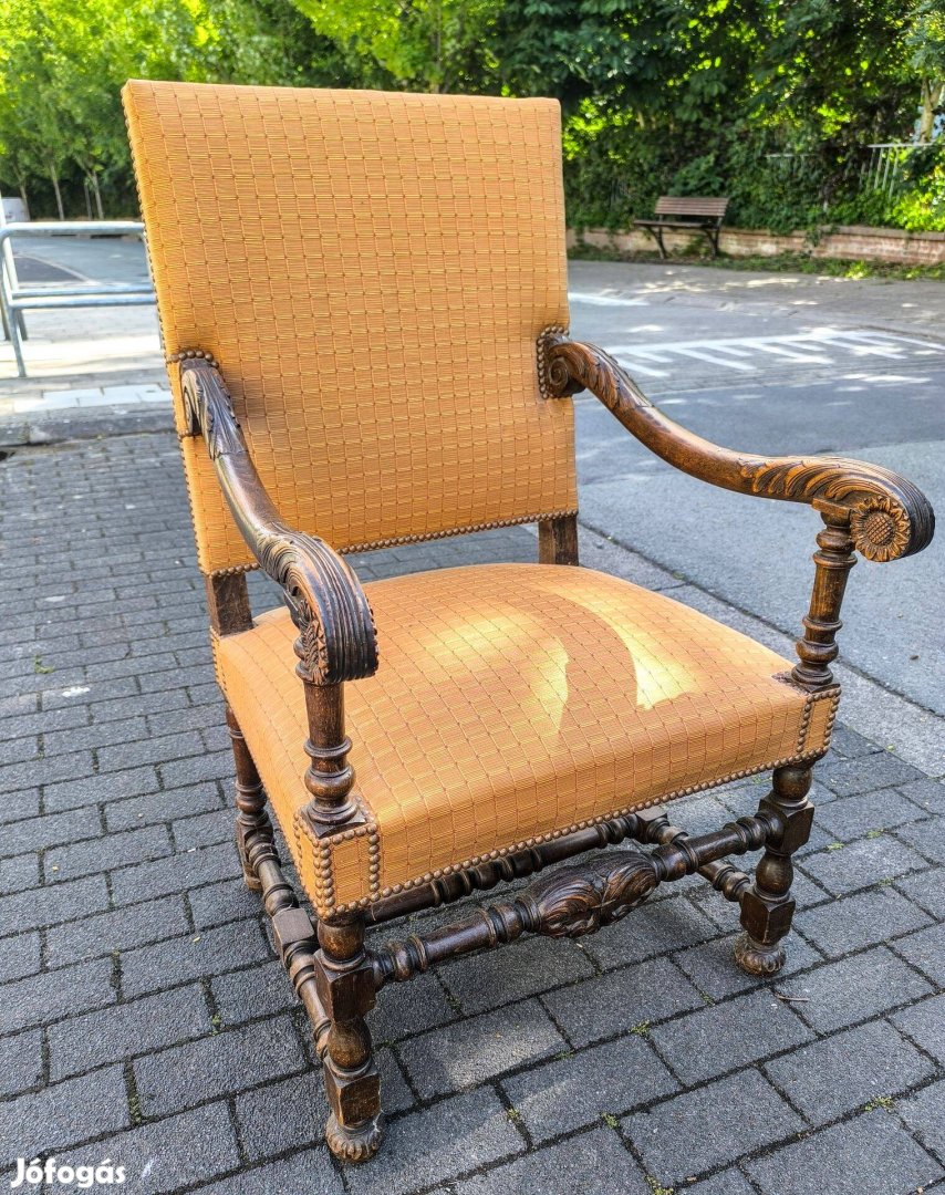 Antik neoreneszánsz fotel 1