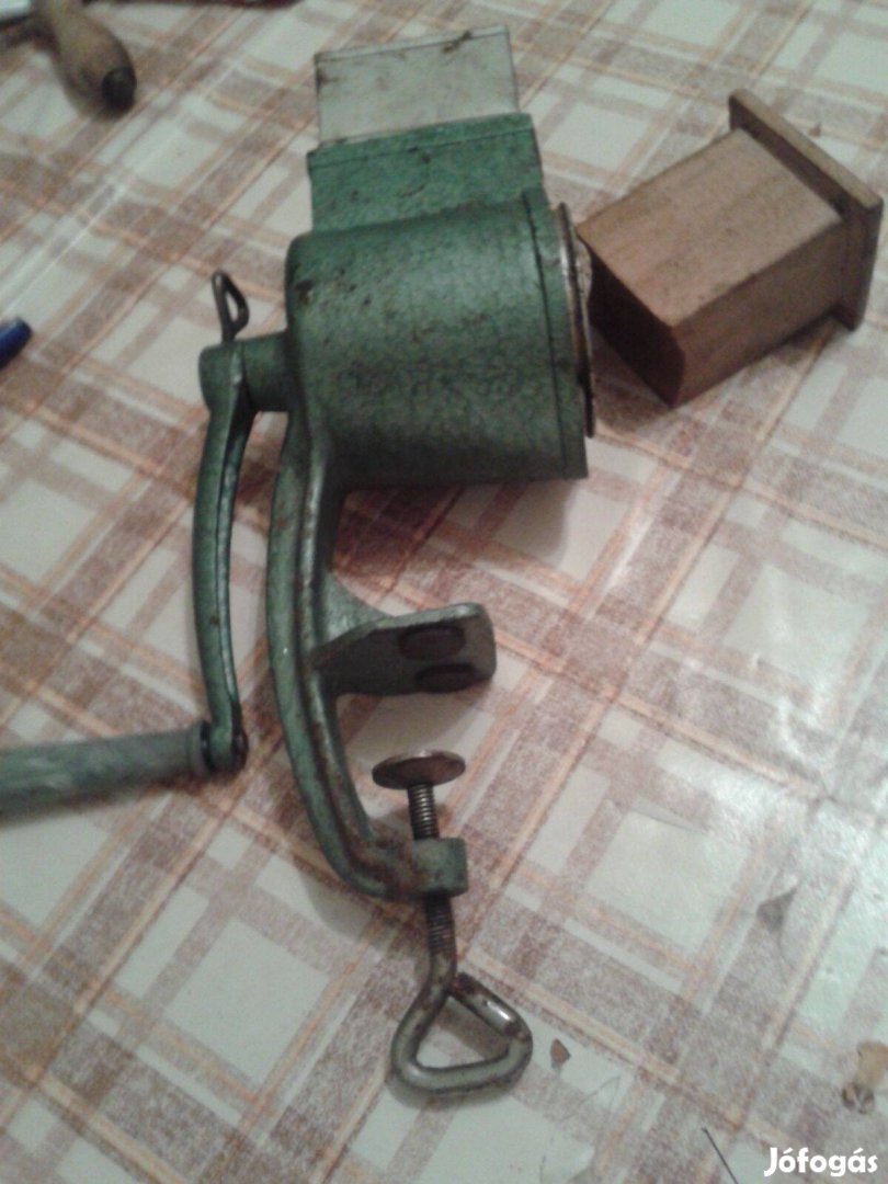 Antik öntöttvas diódaráló Fvaj jelzéssel
