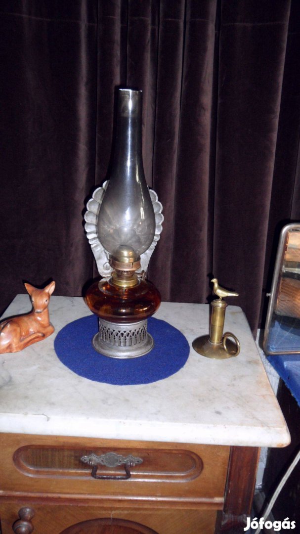 Antik petróleum lámpa, körbe kanóccal minőségi aranyos