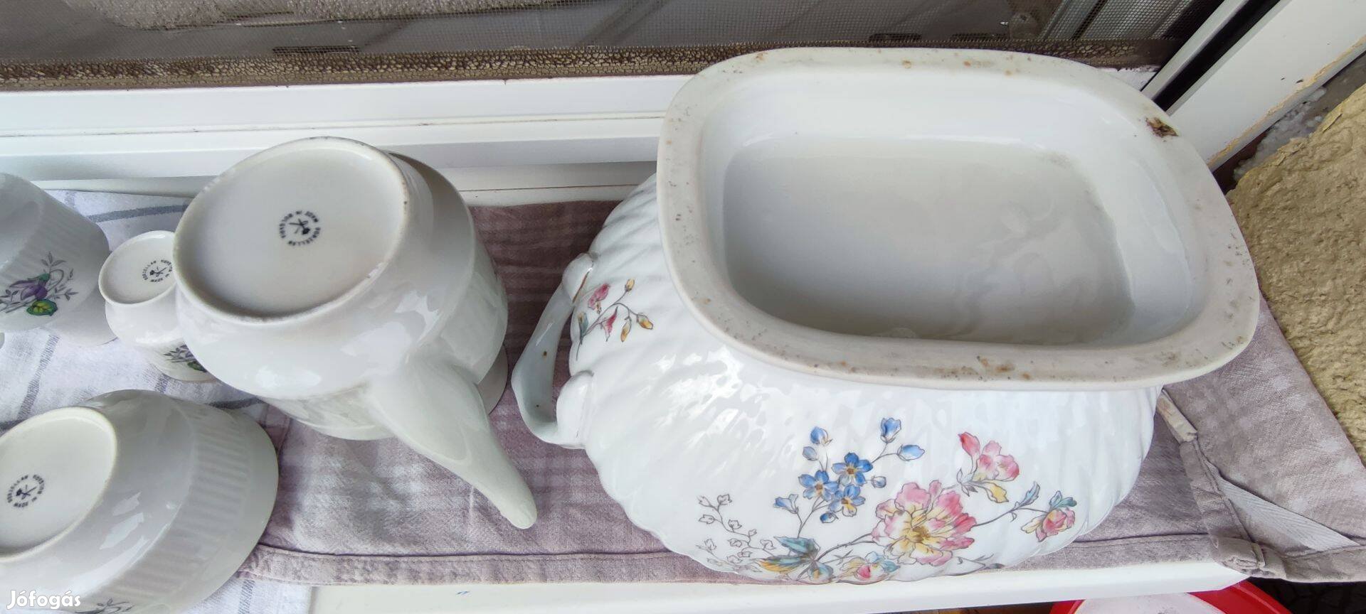 Antik porcelán