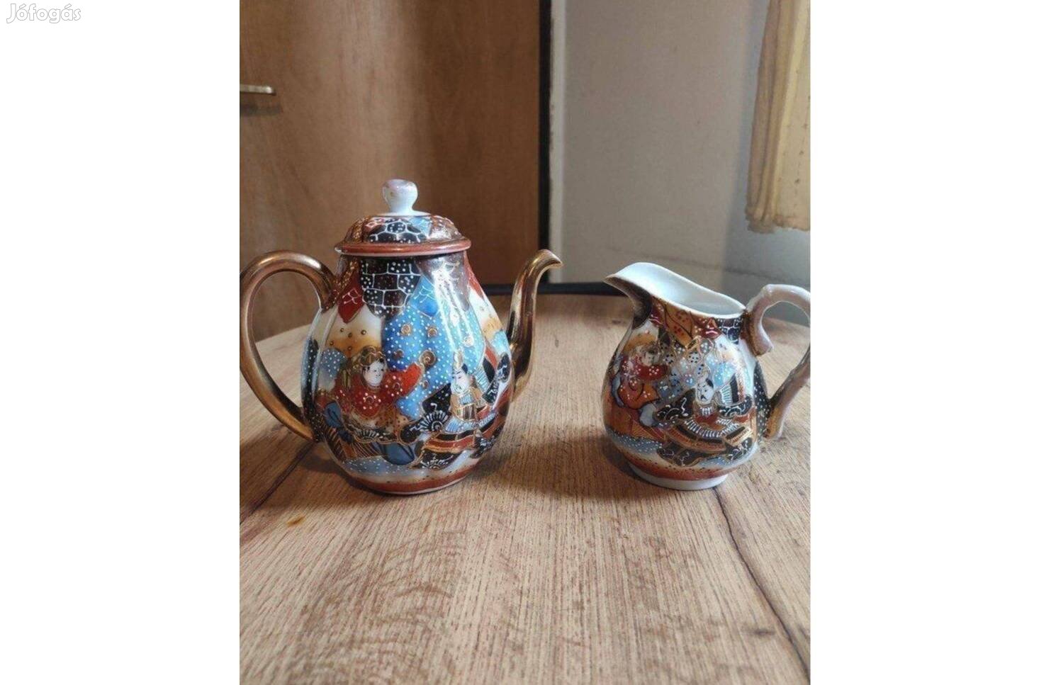 Antik porcelán kiöntő pár