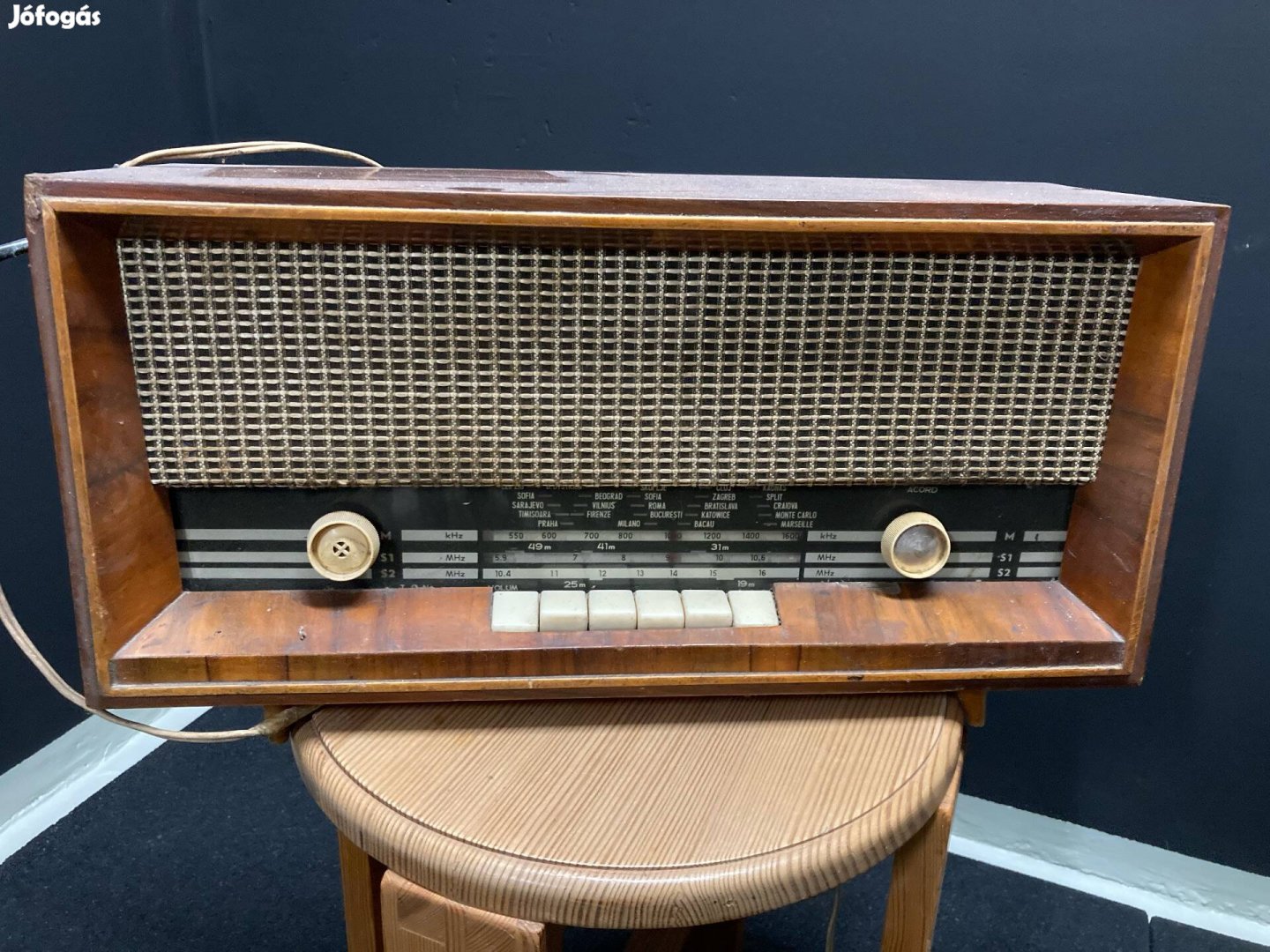 Antik rádió eladó