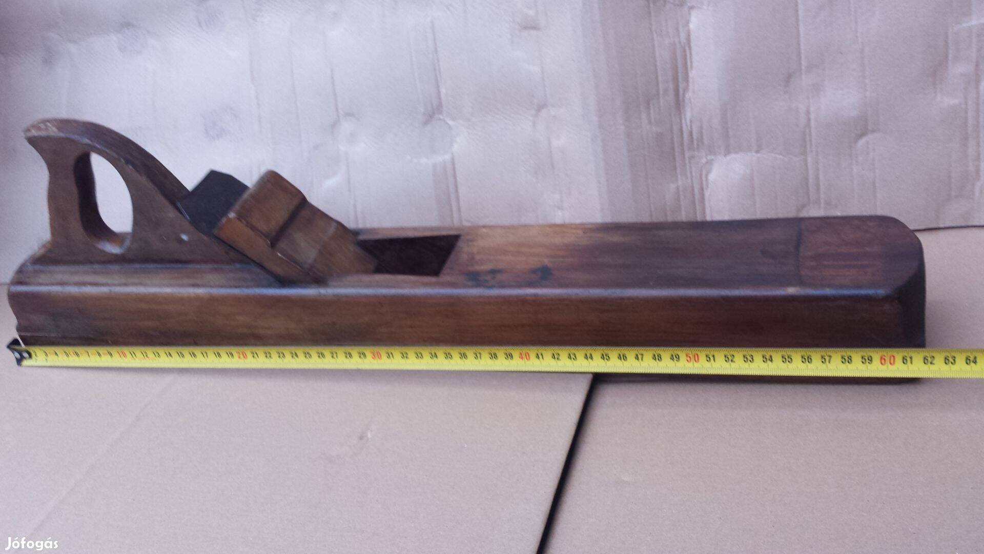 Antik régi ritkaság nagyméretű jelzéssel kézi gyalu 62 cm erős masszív