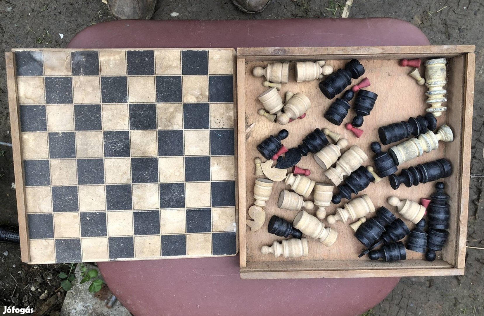 Antik sakk és malom készlet 8500 Ft:Lenti