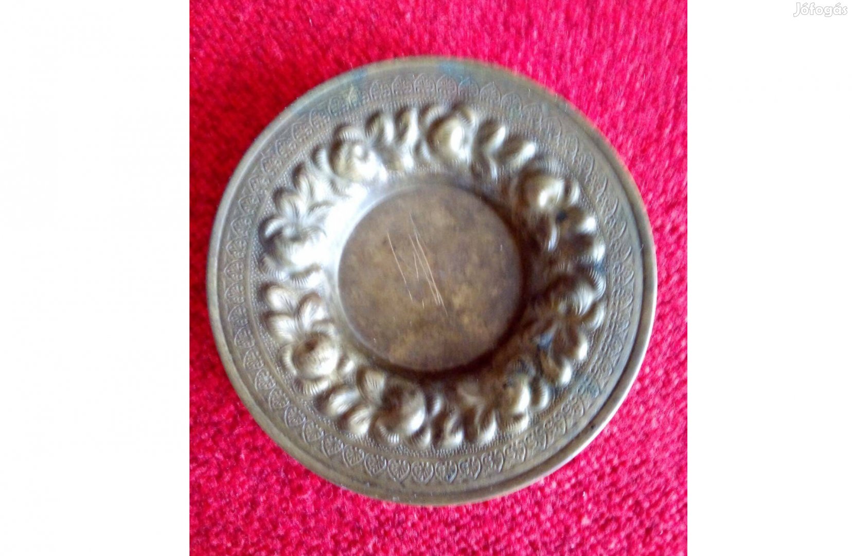 Antik sárgaréz kis tálka, metszett, domború díszes sárgaréz