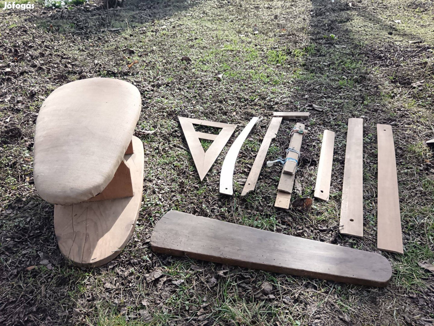 Antik szabászati kellékek