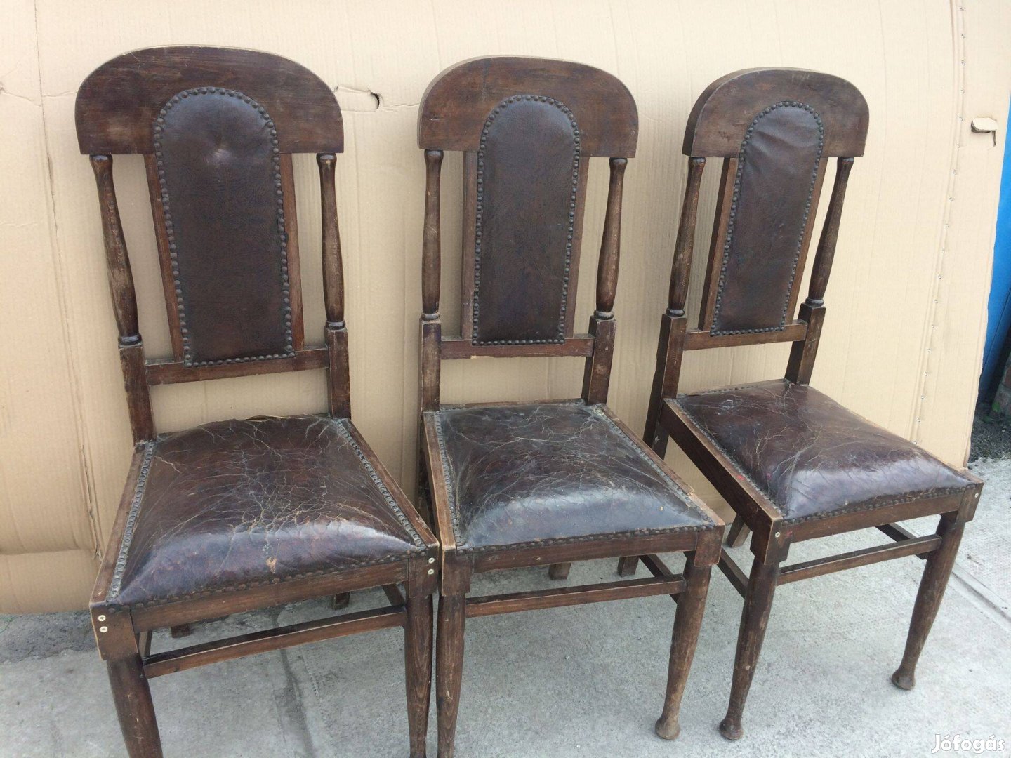 Antik szék eladó 3 db bőrszék