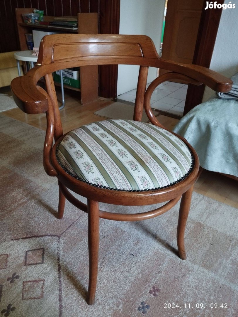 Antik thonet karfás szék