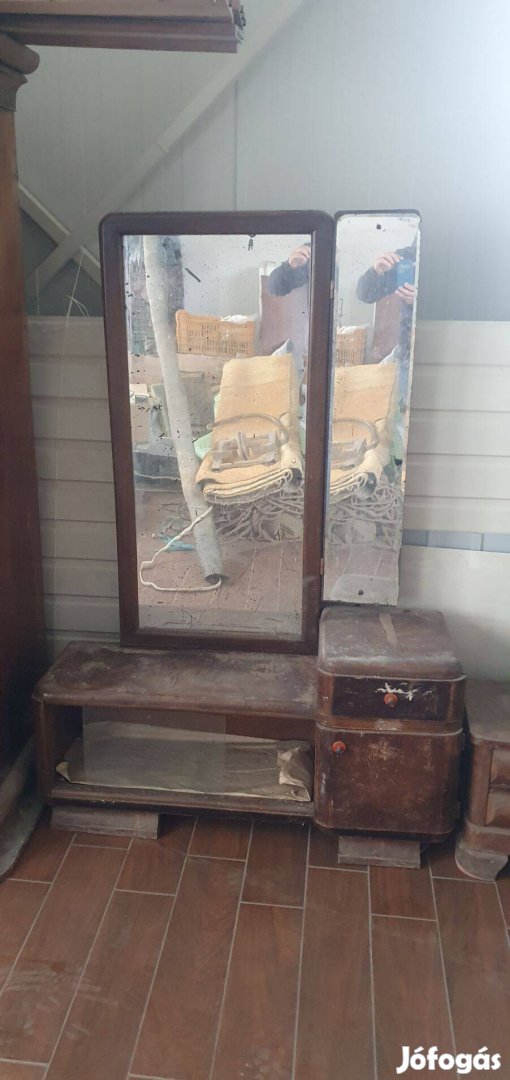 Antik tükrös fésülködő, előszoba bútor, előszoba szekrény