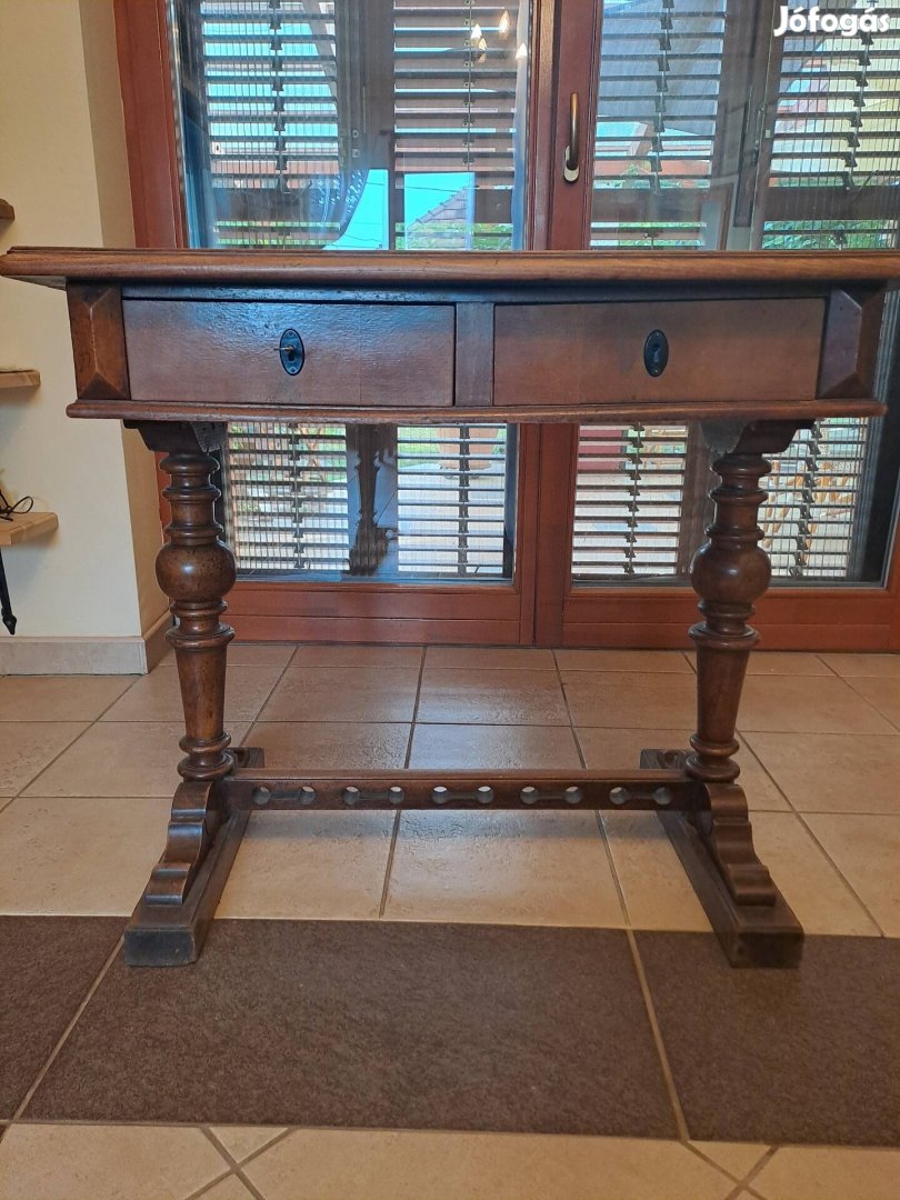 Antik varróasztal eladó