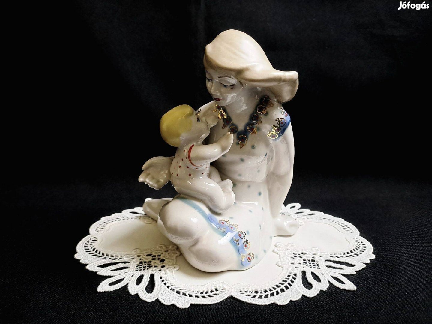 Anya gyermekével Régi Orosz porcelán figura