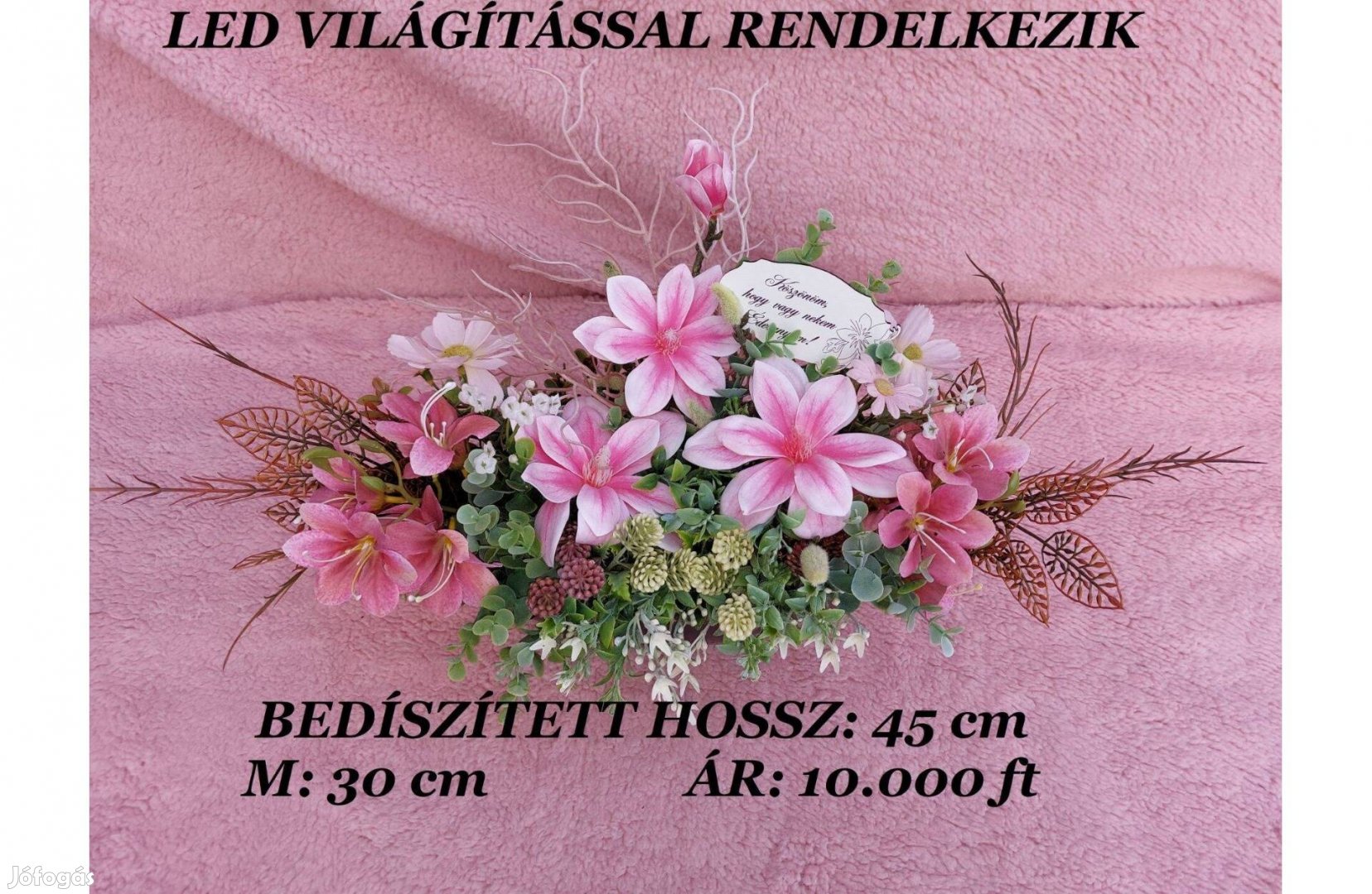 Anyák napi ajándék. Rózsaszín magnóliával díszítve