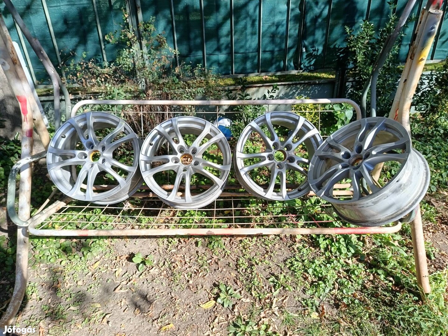 Anzio 17", 5x114,3 konnyufem felni szett 