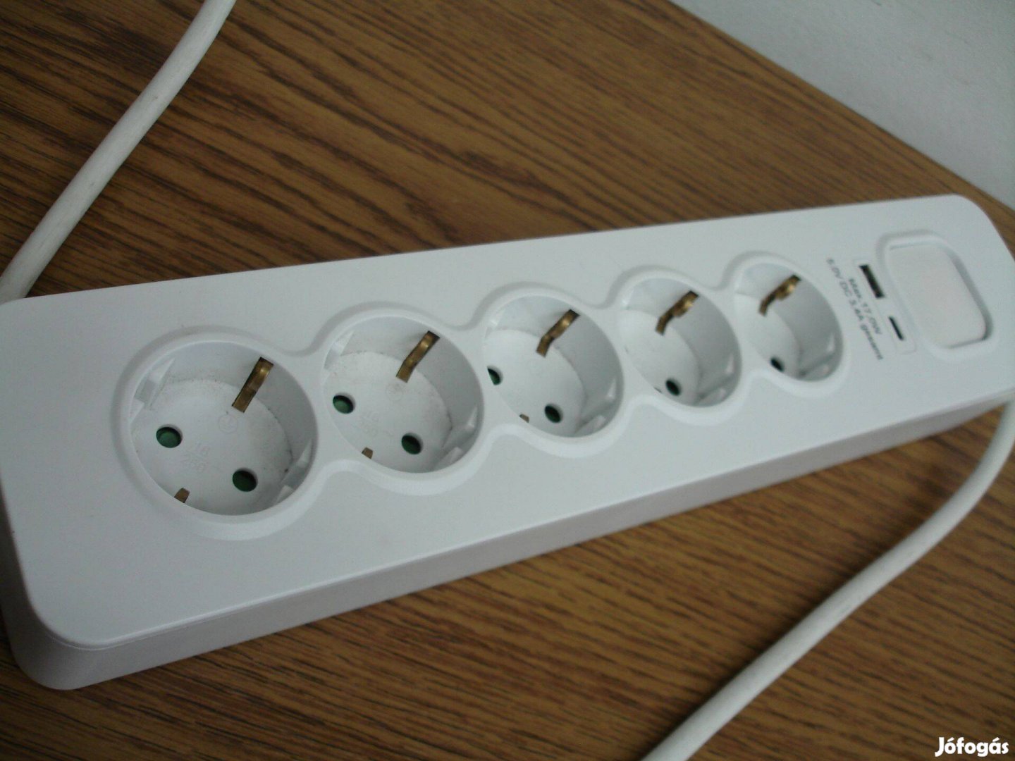 Aoboer Gpbkcu05L 5 férőhelyes USB USB-C kapcsolós