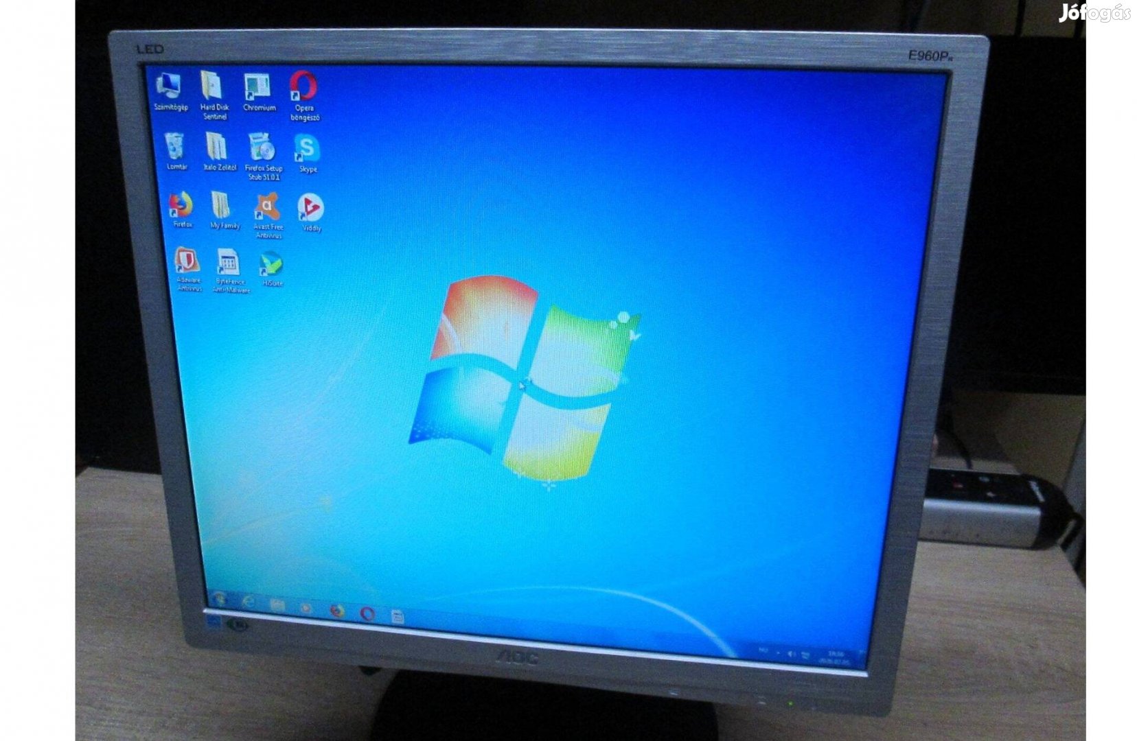 Aoc típusú Led monitor Elforgatható !