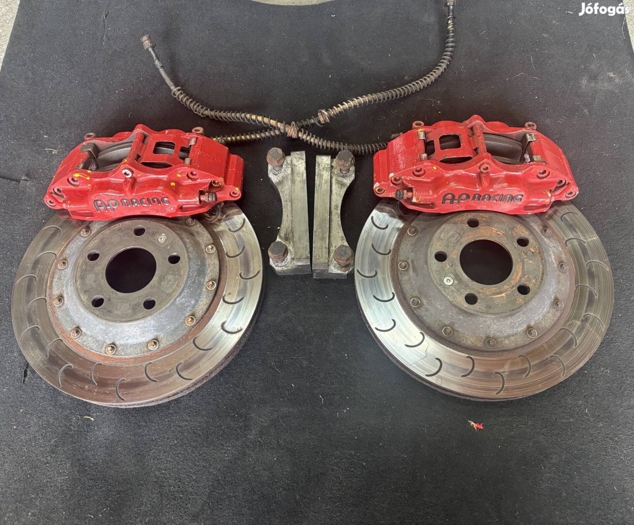 Ap Racing 4 dugattyús első fék