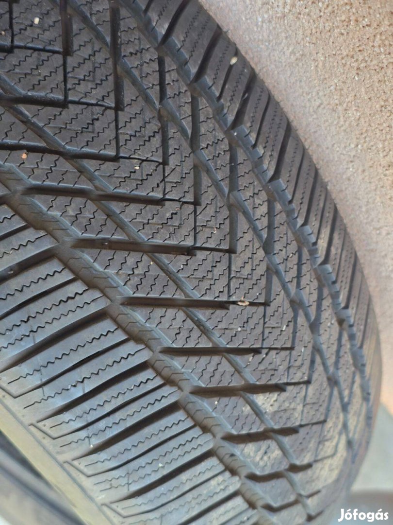 Aplus A701 205/55 R16 téligumi 1db újszerű