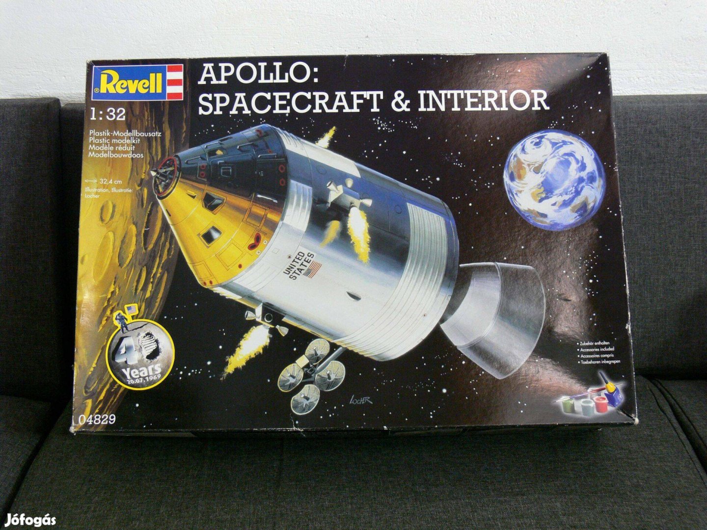 Apollo: Spacecraft & Interior 1:32 Revell 04829 Összeépíthető makett
