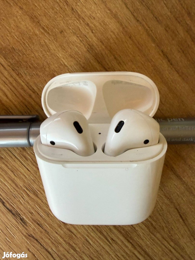 Apple Airpods 2 vezeték nélküli fülhallgató működik, akku