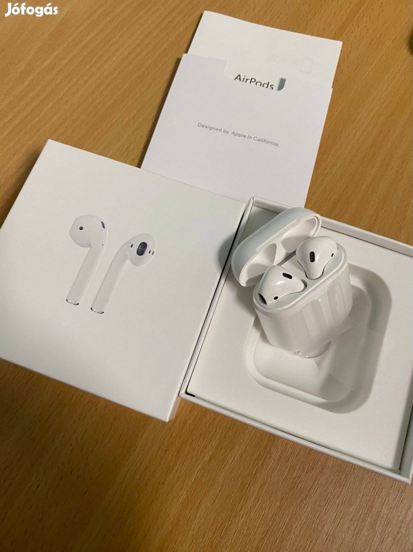 Apple Airpods II. generációs fülhallgató fehér színben