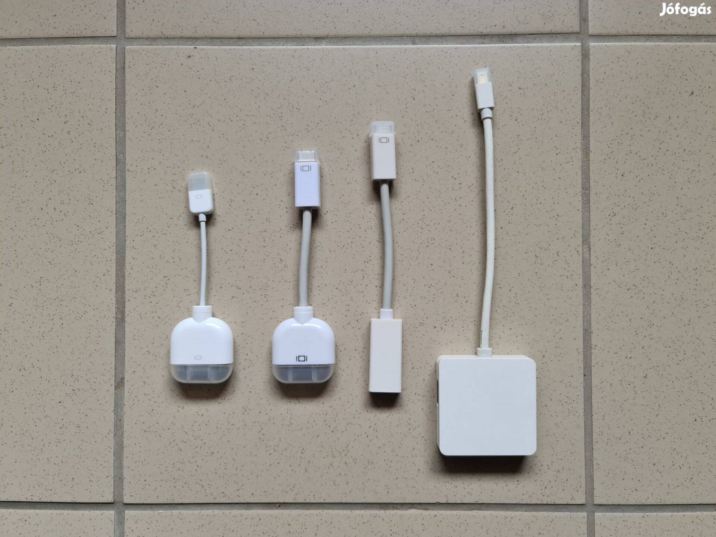 Apple Displayport thunderbolt -ról dvi + hdmi + ieee 1394a átalakító