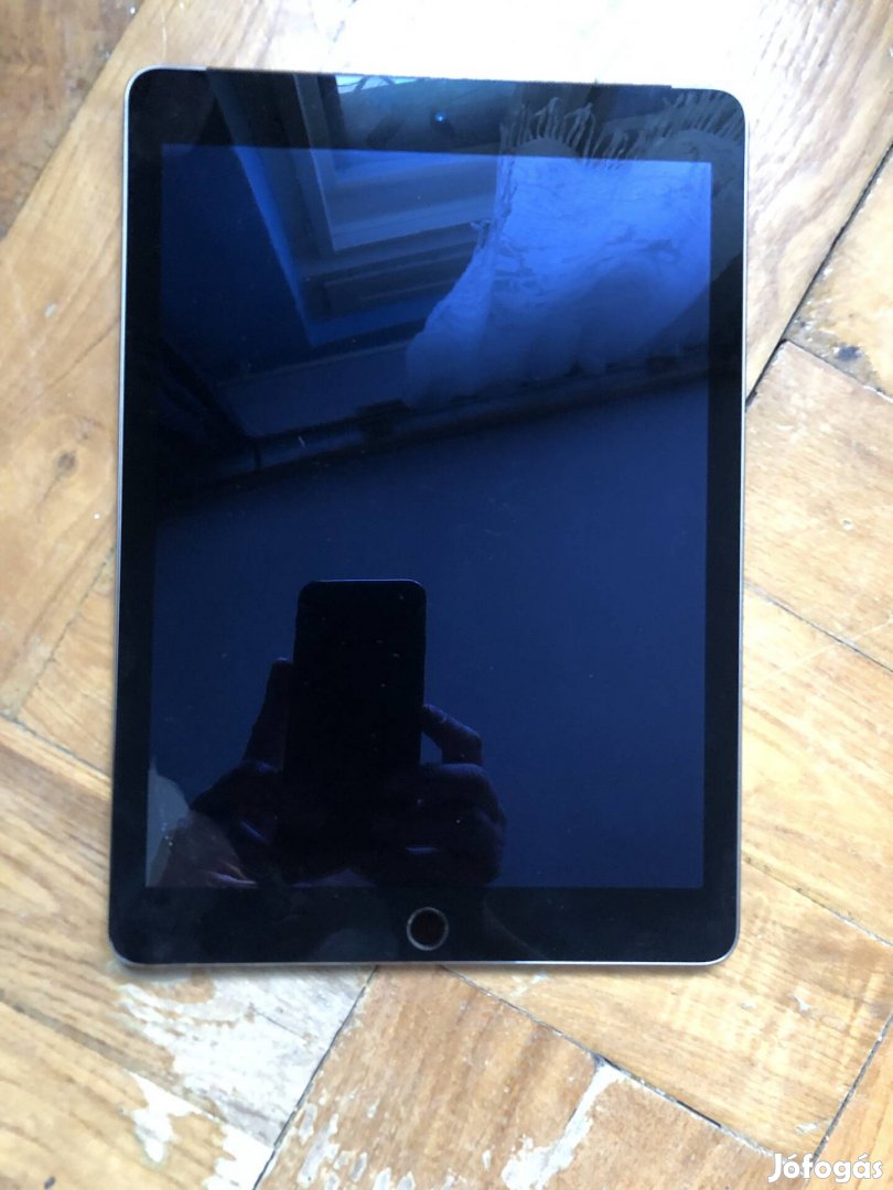 Apple Ipad Air 2 - 64 Gb - Wifi + Cellular (kis sérülés) - Miskolc