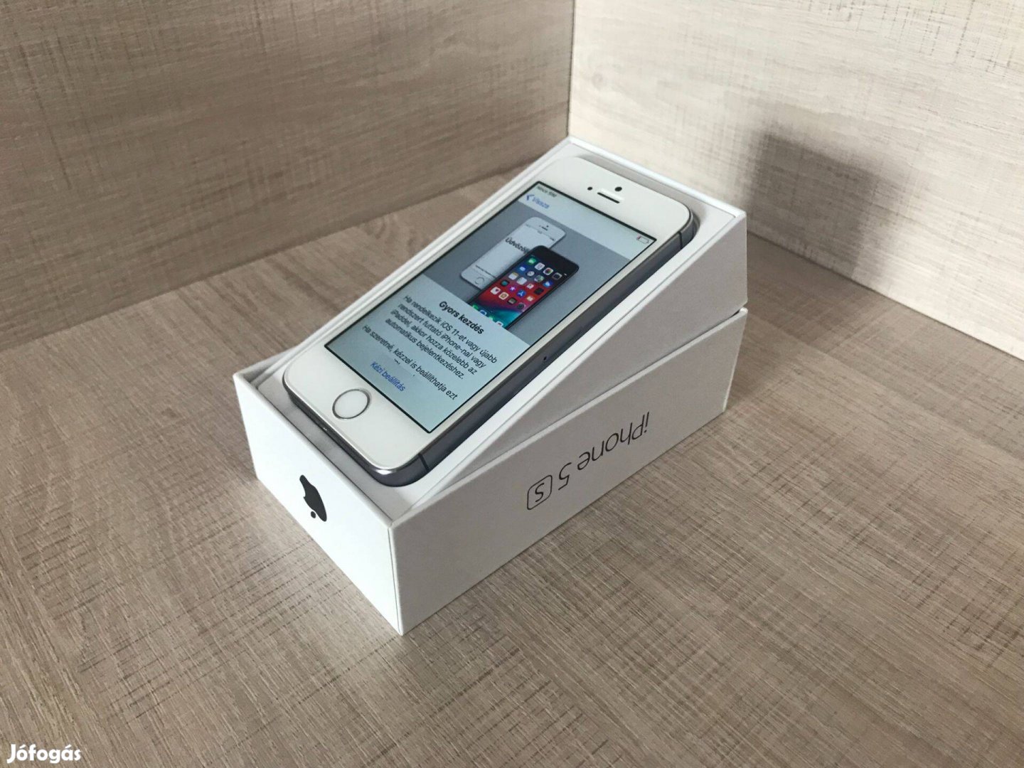 Apple Iphone 5S, Silver, 32 GB, Újszerű (100%), Ajándékokkal