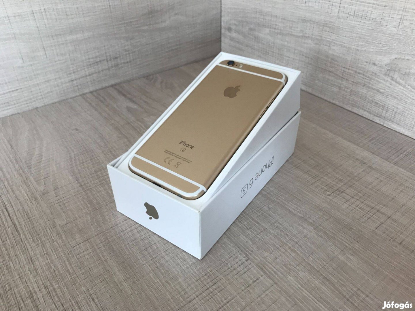 Apple Iphone 6S, Gold, 32GB, Újszerű, Akku 100%, + Extrák