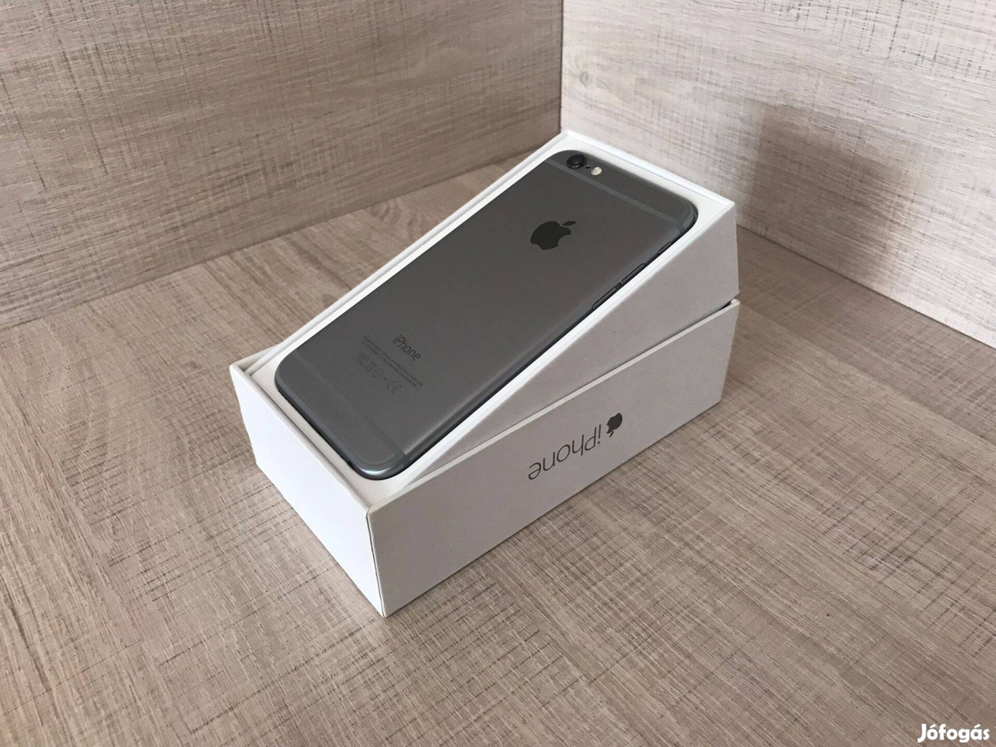 Apple Iphone 6, Space Gray, 16GB, Újszerű, + Ajándékok