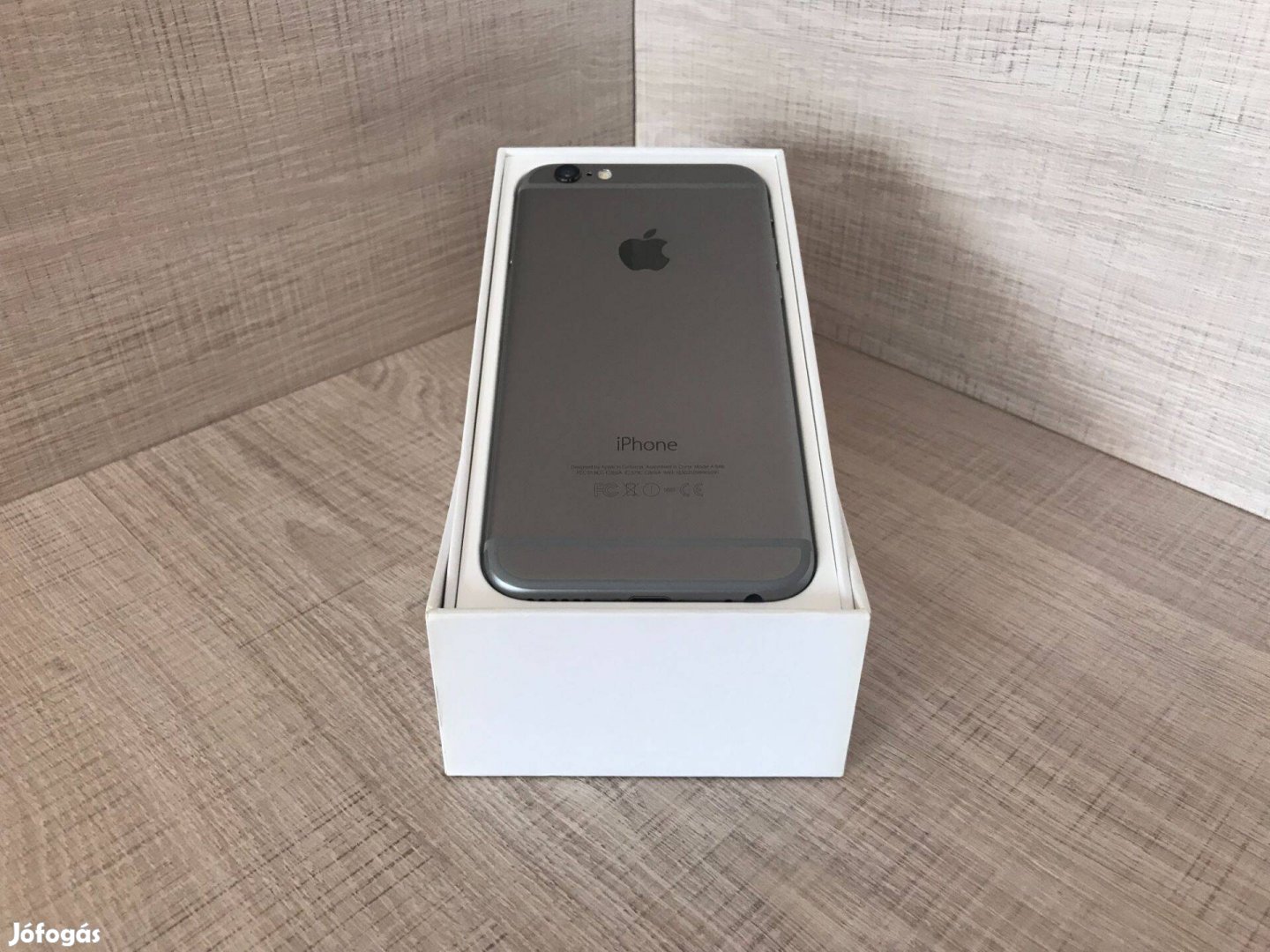 Apple Iphone 6, Space Gray, 64 GB, Újszerű, Ajándékokkal